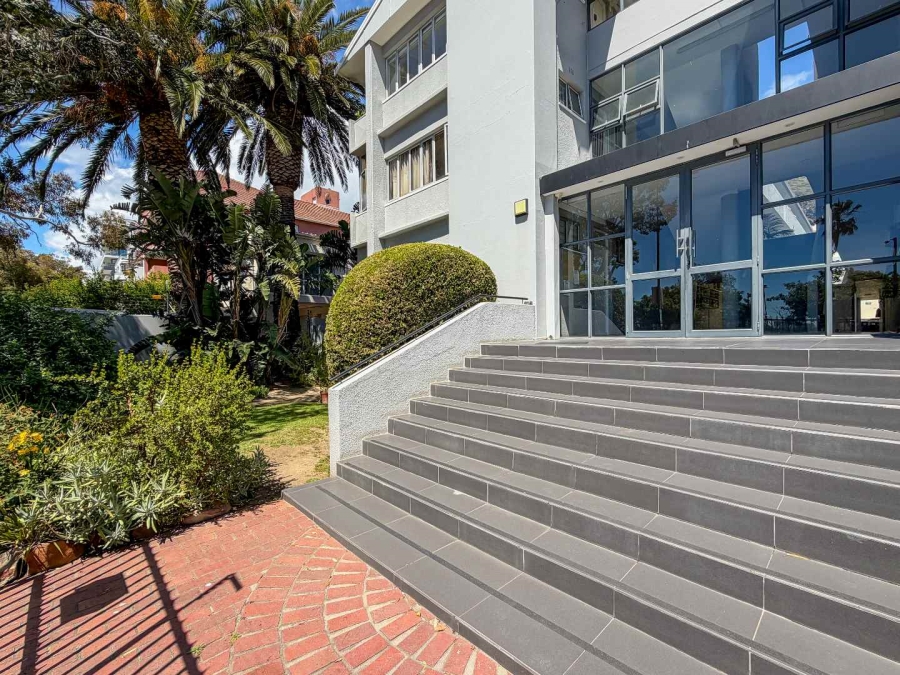 1 Bedroom Property for Sale in Three Anchor Bay Western Cape